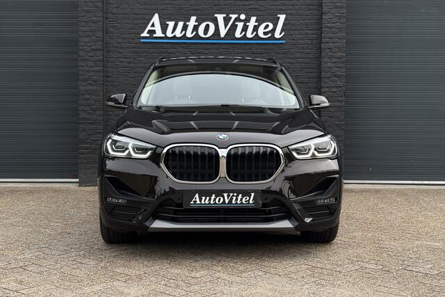 BMW X1 xDrive25e | Achteruitrijcamera | Adap. Cruise | Privacy Glas | Apple Carplay | 27.000 KM