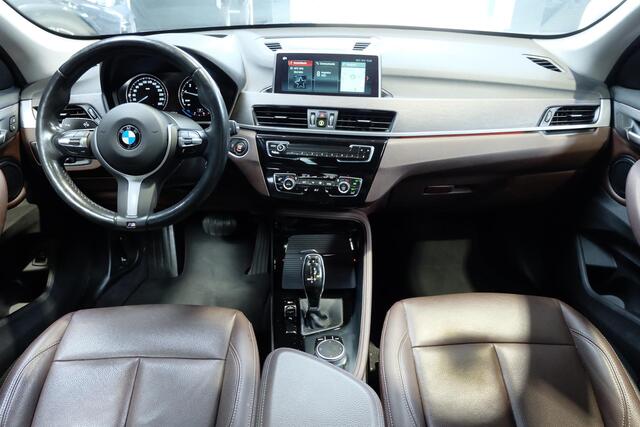 BMW X1 sDrive18i High Executive / Pano / Leder / Camera / Dealeronderhouden