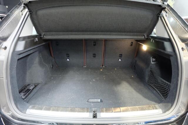 BMW X1 sDrive18i High Executive / Pano / Leder / Camera / Dealeronderhouden