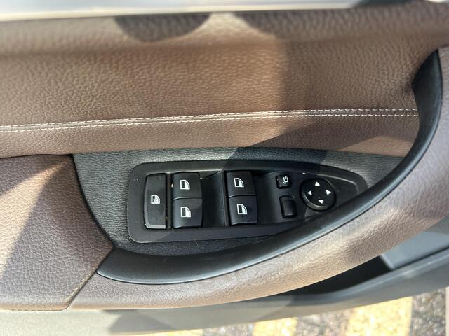 BMW X1 sDrive18i Centennial High Executive Automaat