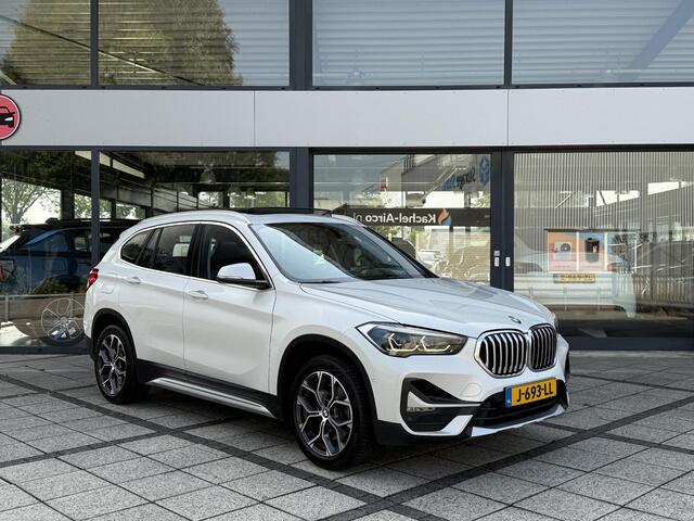 BMW X1 sDrive20i Aut. Executive Ed. | Panorama | Leder Sport | Trekhaak