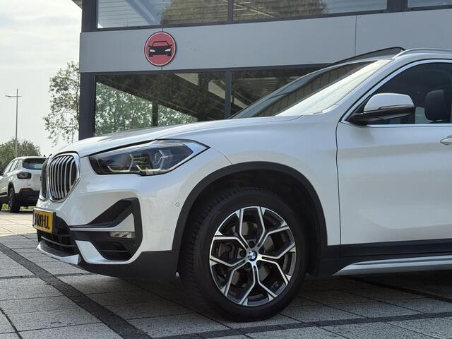 BMW X1 sDrive20i Aut. Executive Ed. | Panorama | Leder Sport | Trekhaak