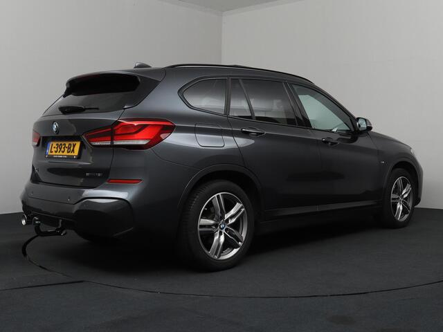 BMW X1 sDrive18i High Executive | M-Pakket | Pano! | Camera | Trekhaak!