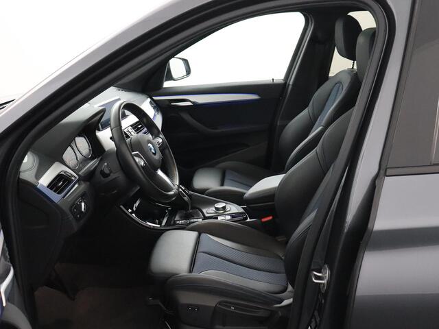 BMW X1 sDrive18i High Executive | M-Pakket | Pano! | Camera | Trekhaak!