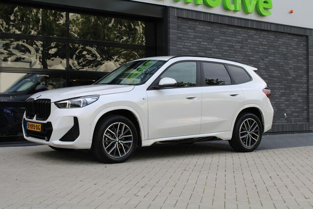 BMW X1 sDrive18i | M-SPORT | KEYLESS | CARPLAY | CAMERA | SFEER | LED | ELEK KOFFERKLEP | 18 INCH |