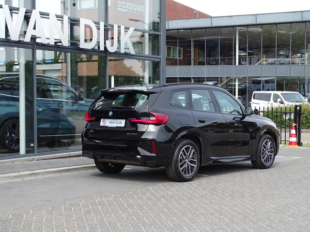 BMW X1 xDrive25e M Sportpakket Shadow-line Adaptief M-onderstel Sportstoelen Driving Assistant Plus Luxury Dashboard 18" LM Velgen