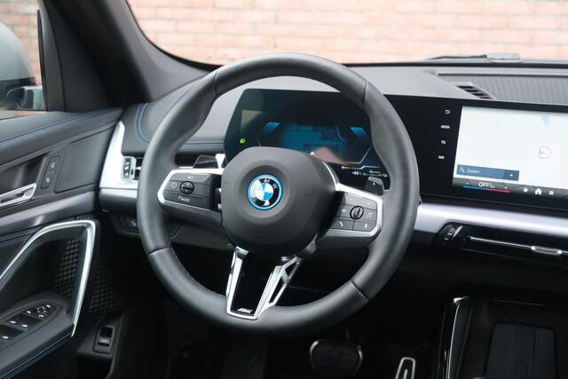 BMW X1 xDrive25e 245pk Aut. M Sport | Navi | Climate | Keyless | Camera | Alcatara | Elektrische Achterklep | Stoelverwarming | PDC