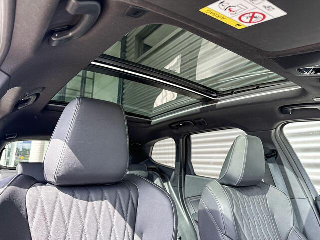 BMW X1 xDrive30e M Sportpakket / Innovation Pack / Comfort Pack / Travel Pack / Panoramadak / Trekhaak