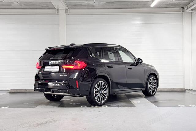 BMW X1 xDrive25e | M-Sport Pro | Travel Pack | Innovation Pack | Comfort Pack | Driving Assistant Professional | Harman/Kardon | Panoramadak | Comfort Access | Trekhaak