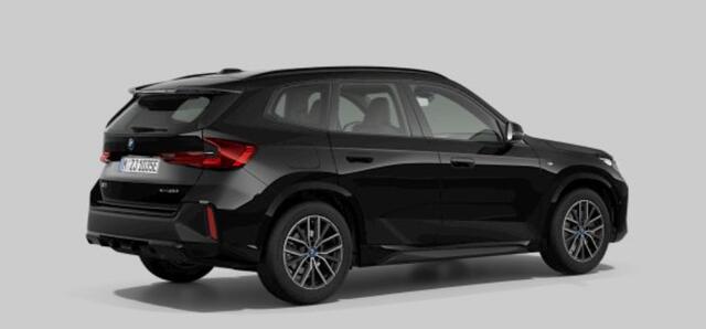 BMW X1 xDrive25e M Sport - Sportstoelen - Elektrisch verwarmde voorstoelen - Grootlichtassistent - Comfort Access - Driving Assistant Plus - Automatisch dimmende binnenspiegel - Adaptief M Onderstel -