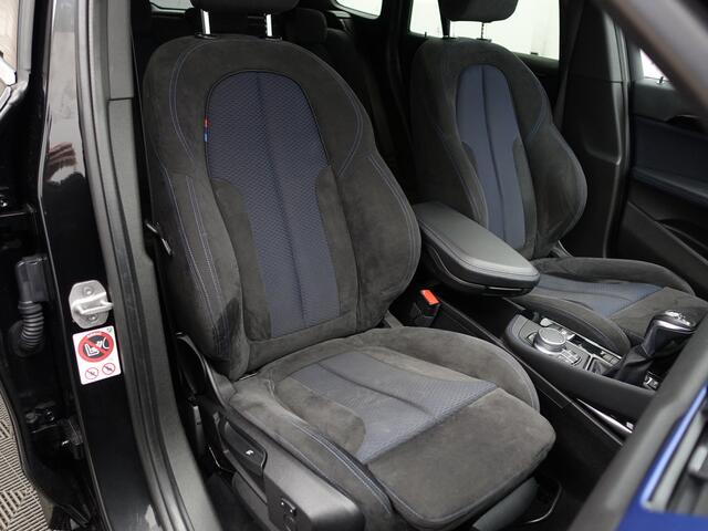 BMW X1 sDrive18i M Sport Aut- Head Up, Xenon Led, M Performance Interieur, Sfeerverlichting, Privacy Glass