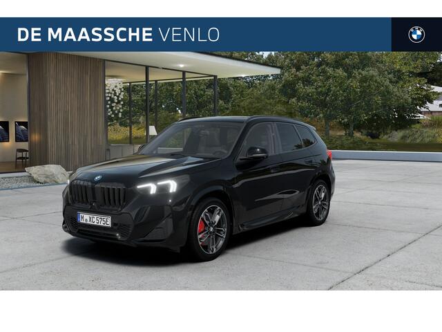 BMW X1 xDrive30e M Sport Automaat / Trekhaak / Sportstoelen / Adaptieve LED / M Adaptief onderstel / Parking Assistant Plus / Comfort Access / Stuurverwarming