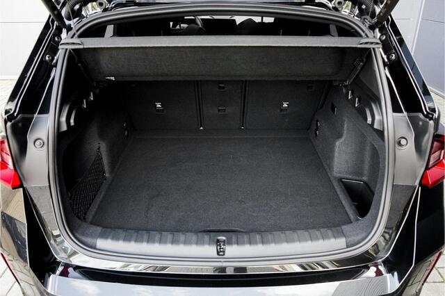 BMW X1 xDrive25e M-Sport Pro Pano Leder Trekhaak 20" BTW