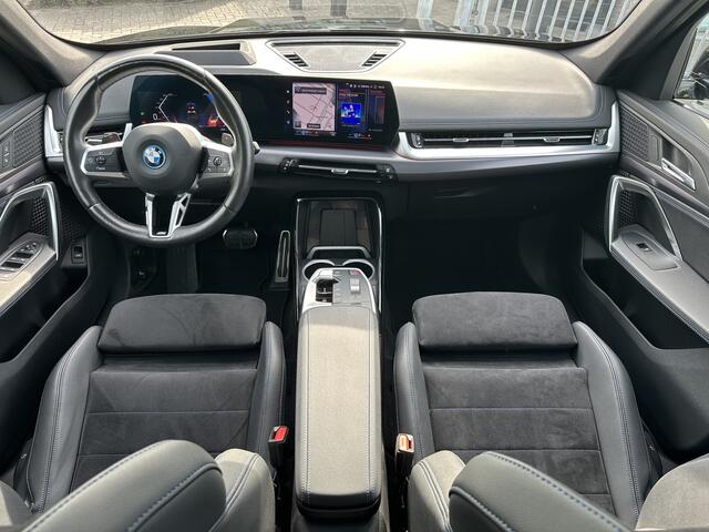 BMW X1 xDrive30e M Sport Pano-Dak | Adapt. Cruise | 360-Camera | Keyless | HUD |
