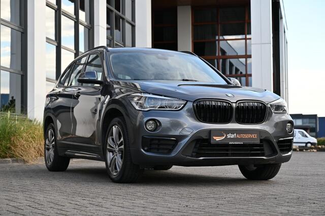 BMW X1 sDrive 18i Sport Line LED PDC Clima Trekhaak