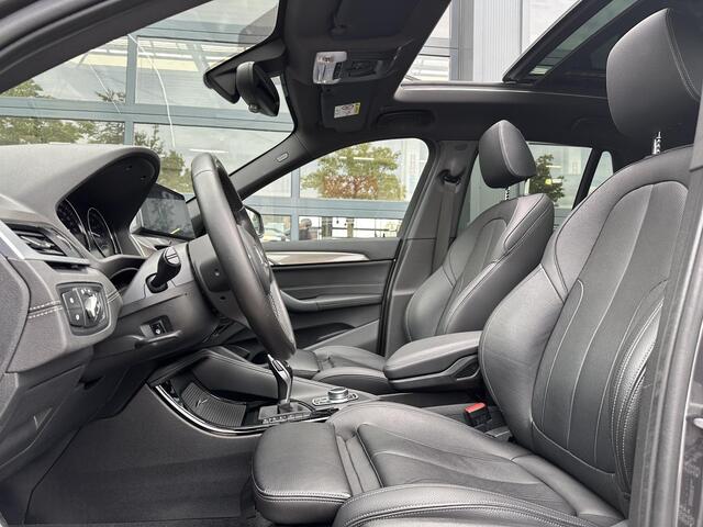 BMW X1 sDrive20i Business Edition Plus | Panoramadak | Leder | Head-up |