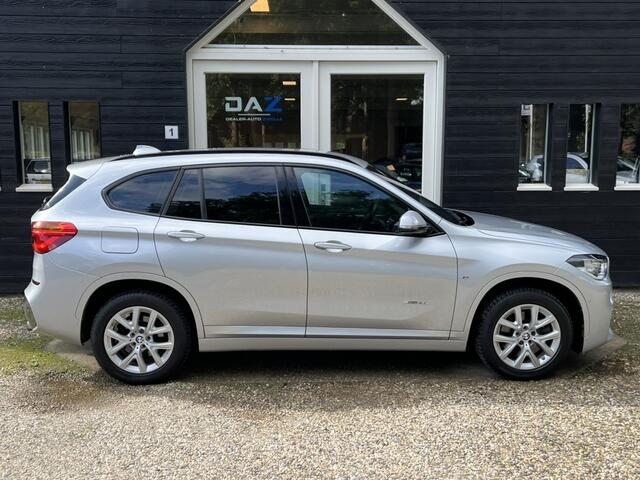 BMW X1 sDrive20i High Executive M-Pakket/Aut/Ecc/Leer/Navi