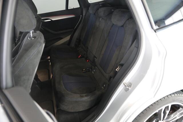 BMW X1 xDrive20i High Executive | M-Sport | Cruise | PDC