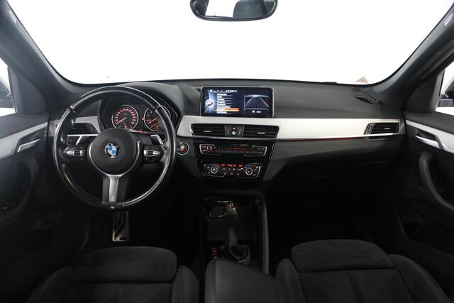 BMW X1 xDrive20i High Executive | M-Sport | Cruise | PDC