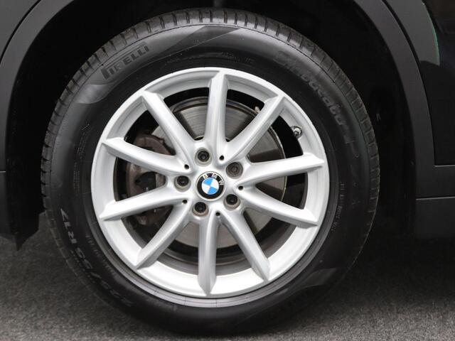 BMW X1 sDrive18i Achteruitrijcamera | Head-up Display | Afneembare Trekhaak | Navigatie Prof. | LM 17''