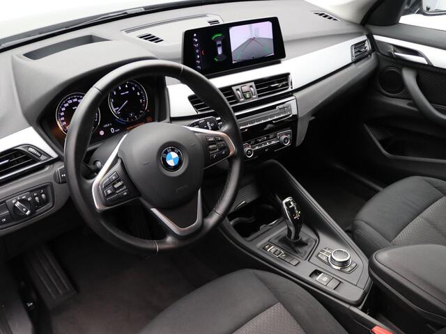 BMW X1 sDrive18i Achteruitrijcamera | Head-up Display | Afneembare Trekhaak | Navigatie Prof. | LM 17''