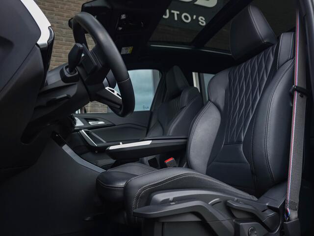 BMW X1 sDrive18i M Sport Pro | Pano | 20" | All Black | H&K | Topv. | Leer |