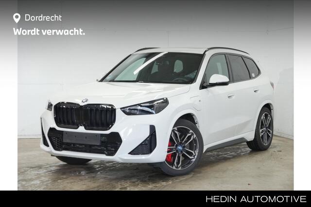 BMW X1 xDrive25e M-Sport Pro | Panorama | 19" | Massage | Harman Kardon |Voorbereiding Driving Assistant Plus