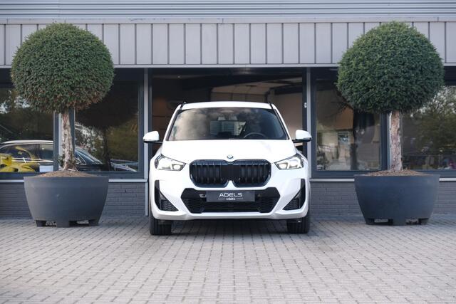 BMW X1 xDrive30e 326PK M Sport Shadow Line Keyless Camera Leder Carplay