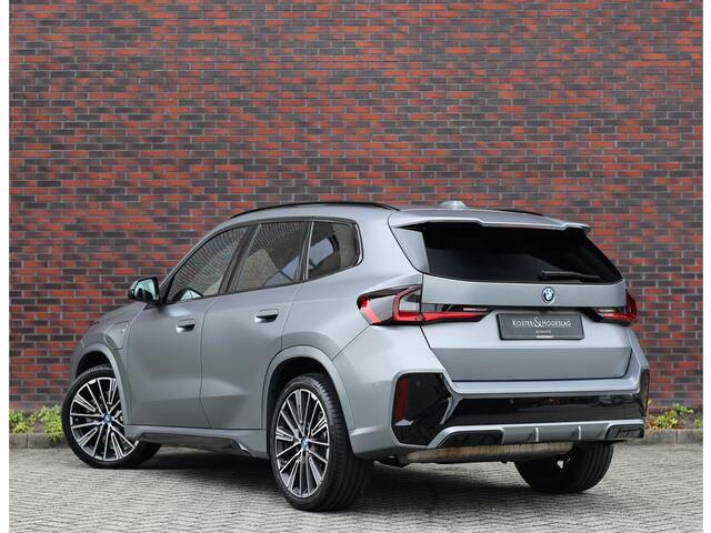 BMW X1 30e xDrive | M Sport Pro - Pano - H&K