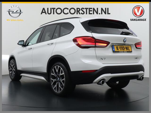 BMW X1 sDrive20i Automaat Leder Panoramadak Trekhaak Navi-Pro Ecc Cruise Control High Executive Sport Line Keyless Pdc Stoelverwarming Led Elek.Achterklep Privacy Glas Mooie complete auto!
