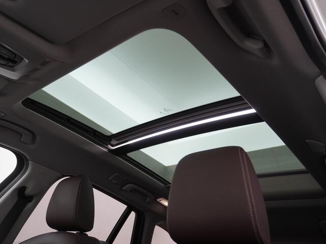 BMW X1 sDrive20i Automaat Leder Panoramadak Trekhaak Navi-Pro Ecc Cruise Control High Executive Sport Line Keyless Pdc Stoelverwarming Led Elek.Achterklep Privacy Glas Mooie complete auto!