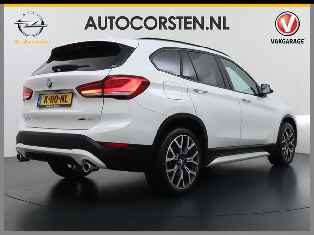 BMW X1 sDrive20i Automaat Leder Panoramadak Trekhaak Navi-Pro Ecc Cruise Control High Executive Sport Line Keyless Pdc Stoelverwarming Led Elek.Achterklep Privacy Glas Mooie complete auto!