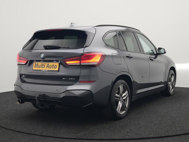 BMW X1 xDrive25e M Sport Plug In Hybrid 221pk PHEV | Trekhaak | Lederen Sportstoelen Verwarmd | Cruise Control | Camera | Sfeerverlichting | Navigatie | DAB |