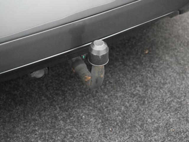 BMW X1 xDrive25e M Sport Plug In Hybrid 221pk PHEV | Trekhaak | Lederen Sportstoelen Verwarmd | Cruise Control | Camera | Sfeerverlichting | Navigatie | DAB |