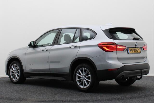 BMW X1 sDrive18i Centennial High Executive Automaat Camera, LED, Navigatie, Climate, Trekhaak, PDC