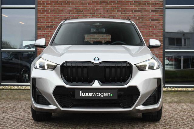 BMW X1 xDrive25e M-Sport Pano Trekhaak Camera 3786km!