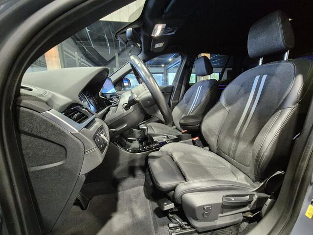 BMW X1 xDrive25e High Executive M-Sport | Camera | Harman Kardon | 19" | HUD | Stormbay Metallic