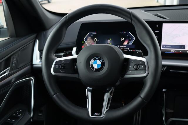 BMW X1 sDrive18i M-sport Automaat | Sportstoelen | Camera | Stoelverwarming | Carplay | Elek. Klep
