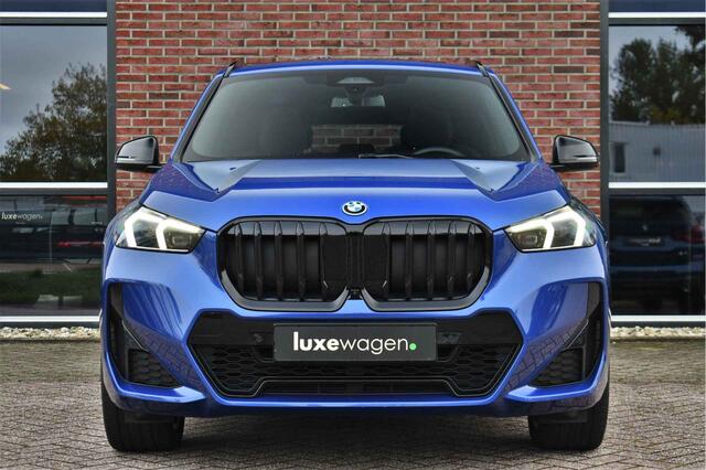BMW X1 sDrive20i 170pk M-Sport Pano ACC HUD 360 H/K 19inch El-zetels