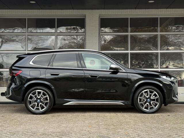 BMW X1 xDrive30e X LINE | DRIVING PROFF. | SPORTSTOELEN | LEDER | TREKHAAK | ELEKTR. STOELEN |