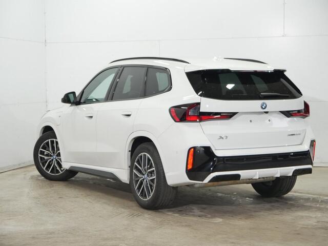 BMW X1 xDrive25e M-Sport | Trekhaak | Head-Up | Actief zetels | CoPilot | Harman Kardon