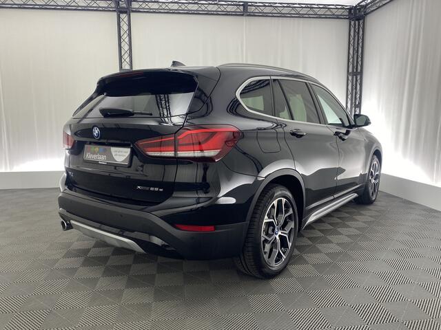BMW X1 xDrive25e PHEV | Navi | Camera | LED | Adaptieve Cruise | LMV 18'' | 220 Pk |