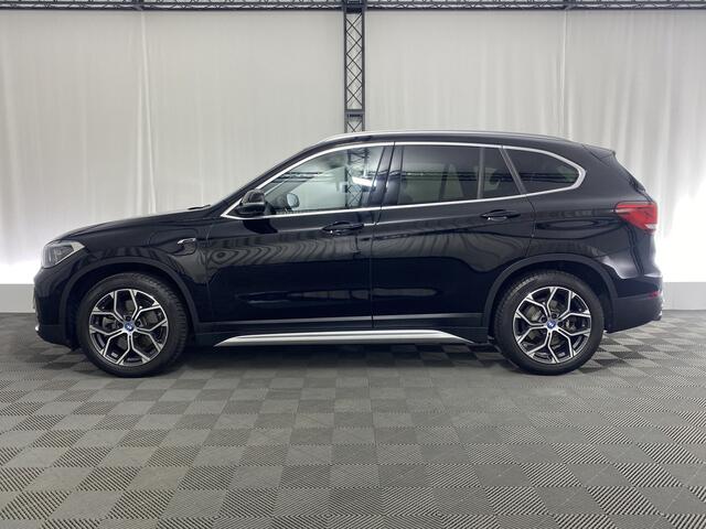 BMW X1 xDrive25e PHEV | Navi | Camera | LED | Adaptieve Cruise | LMV 18'' | 220 Pk |