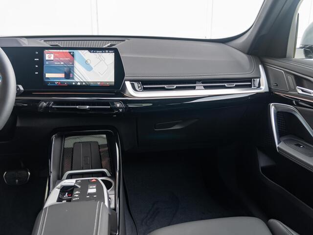 BMW X1 xDrive23i High Executive | M Sportpakket Pro | Trekhaak | Panoramadak | Harman Kardon | Innovation Pack | Comfort Pack | Travel Pack