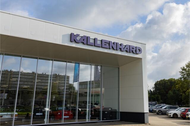 BMW X1 sDrive18i M-Sport Pro - Pano - Memoryzetel - Trekhaak - ACC - Head-Up - Harman Kardon