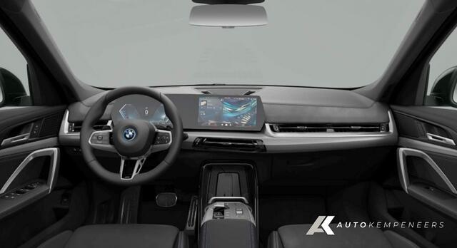 BMW X1 25e xDrive M Sport | Panorama | Shadow | Camera | Elek. Trekhaak | Adap. led | Stoelverwarming | 19' inch |