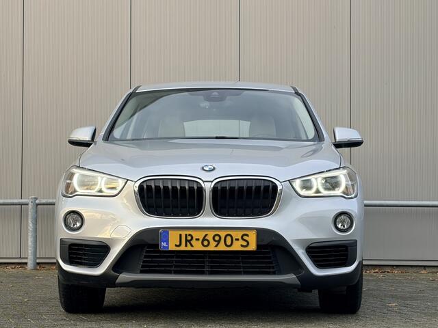 BMW X1 sDrive20i - automaat - leder - trekhaak - airco - navi - cruise
