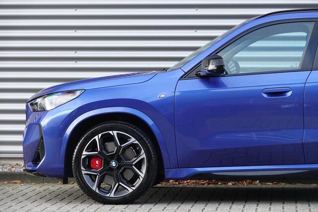 BMW X1 M35i | M sport Pro | Panorama | HUD | M Sportstoelen | Memory |