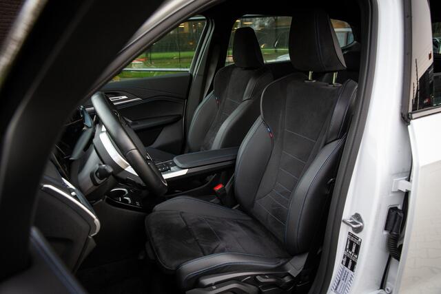 BMW X1 sDrive18i M-Sport , Achteruitrijcamera, Draadloze lader, Sfeerverlichting,