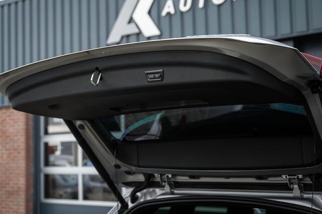 BMW X1 25e xDrive M Sport | Shadow | Driving Ass. | Camera | Adapt. Led | Stoelverwarming | 20' Inch |